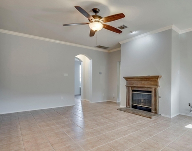 3816 Johnson Drive - Photo Thumbnail 7