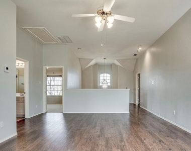 3816 Johnson Drive - Photo Thumbnail 13