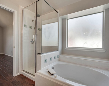 3816 Johnson Drive - Photo Thumbnail 18