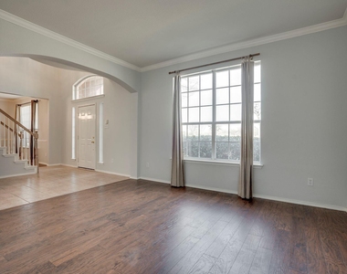 3816 Johnson Drive - Photo Thumbnail 4