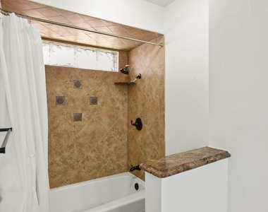 621 Harvest Glen Drive - Photo Thumbnail 10