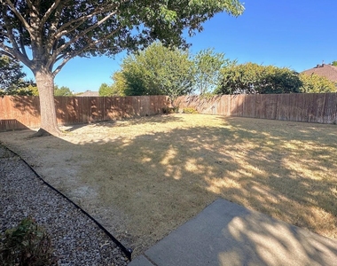 9220 Lenox Drive - Photo Thumbnail 19