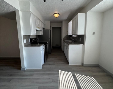 4900 French Wood Drive - Photo Thumbnail 4