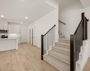 8936 Magnet Drive - Photo Thumbnail 17