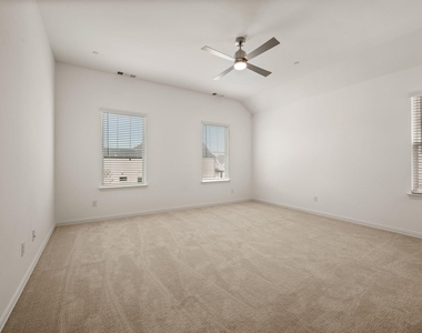 8936 Magnet Drive - Photo Thumbnail 20