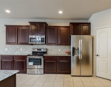 878 Caballero Drive - Photo Thumbnail 6