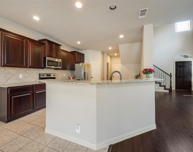 878 Caballero Drive - Photo Thumbnail 4