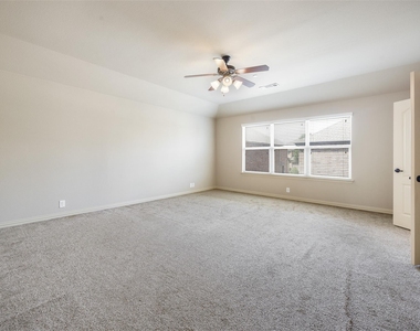 878 Caballero Drive - Photo Thumbnail 9