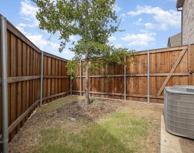4954 Daybreak Drive - Photo Thumbnail 36