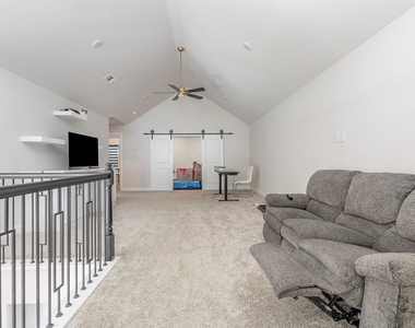 4954 Daybreak Drive - Photo Thumbnail 16