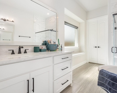 4954 Daybreak Drive - Photo Thumbnail 29