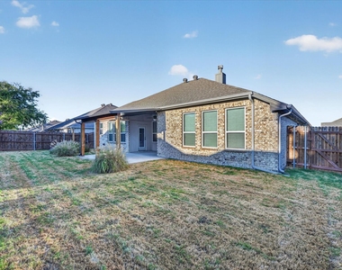 412 Brinkley Drive - Photo Thumbnail 23