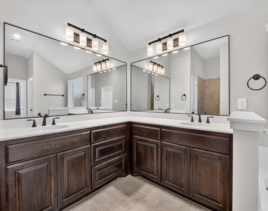 412 Brinkley Drive - Photo Thumbnail 17