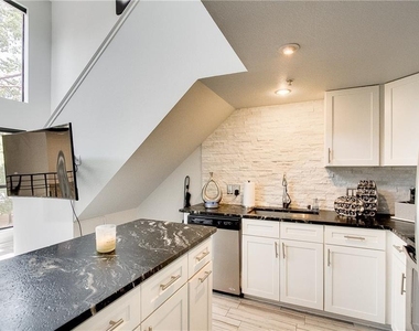 5111 Manett Street - Photo Thumbnail 10