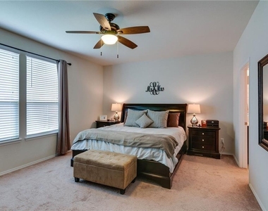 7716 Shorthorn Way - Photo Thumbnail 12