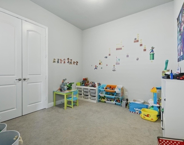 4303 Juniper Lane - Photo Thumbnail 24