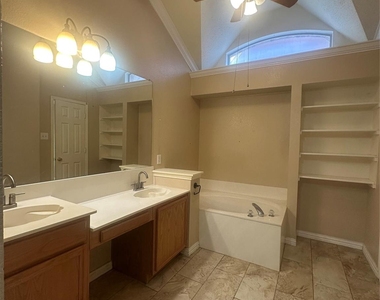 6705 Cambrian Way - Photo Thumbnail 13