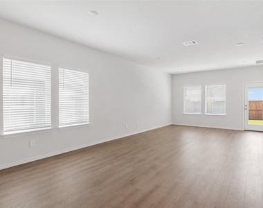 3420 Spur Run Road - Photo Thumbnail 8