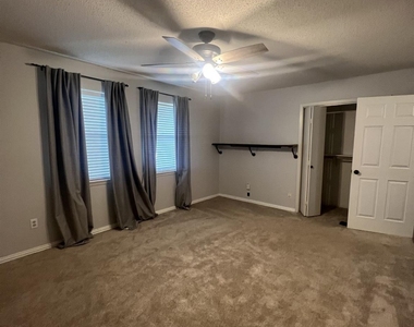 2036 Lisa Circle - Photo Thumbnail 7