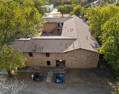 1108 N Elm Street - Photo Thumbnail 26