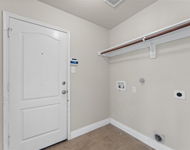 1218 Chattahoochee Drive - Photo Thumbnail 15