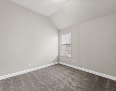 1218 Chattahoochee Drive - Photo Thumbnail 13