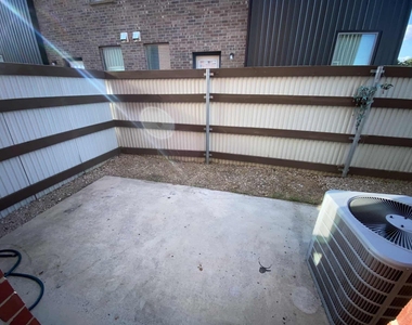 3601 Valley Vista Drive - Photo Thumbnail 22