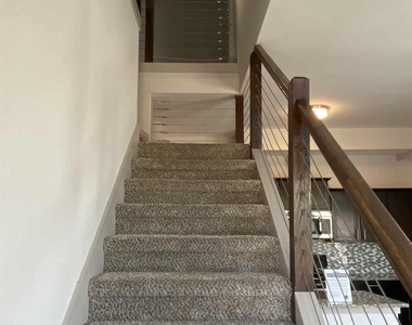 3601 Valley Vista Drive - Photo Thumbnail 13