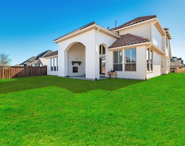 14220 Greenside Drive - Photo Thumbnail 4