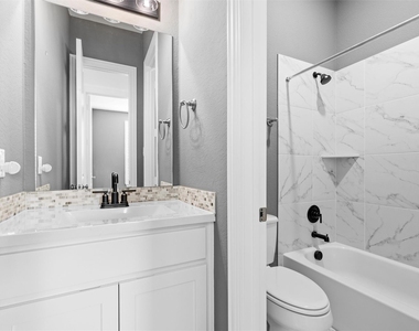 14220 Greenside Drive - Photo Thumbnail 9