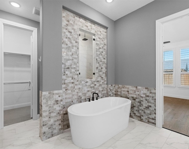 14220 Greenside Drive - Photo Thumbnail 19