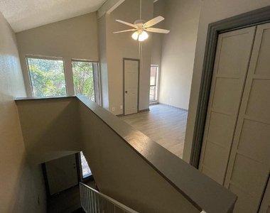 7152 Fair Oaks Avenue - Photo Thumbnail 3