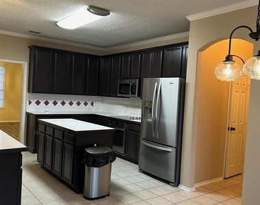 3604 Mason Drive - Photo Thumbnail 5