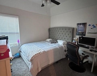 1609 Blakely Place - Photo Thumbnail 24
