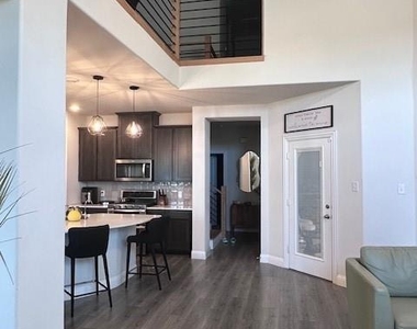 1609 Blakely Place - Photo Thumbnail 1