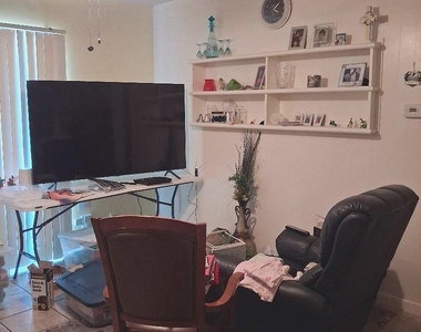 61 Somerset Terrace - Photo Thumbnail 8