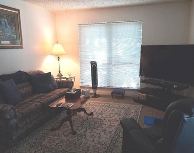61 Somerset Terrace - Photo Thumbnail 2