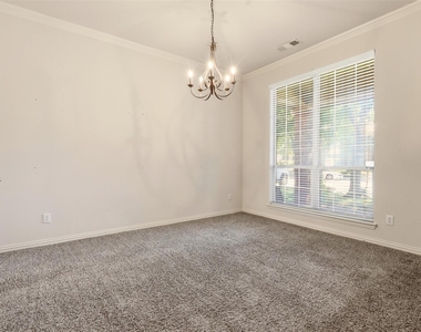 2633 Deer Hollow Drive - Photo Thumbnail 2