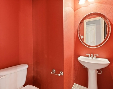 2633 Deer Hollow Drive - Photo Thumbnail 22