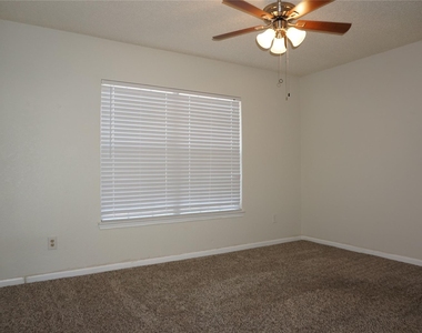 10217 Cool Spring Drive - Photo Thumbnail 13