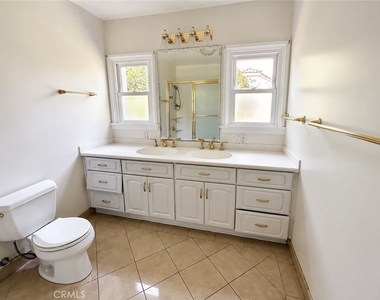 325 W Lemon - Photo Thumbnail 18
