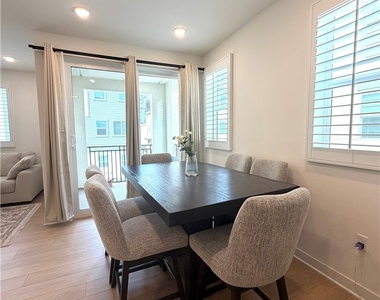 4254 Jasmine Lane - Photo Thumbnail 2
