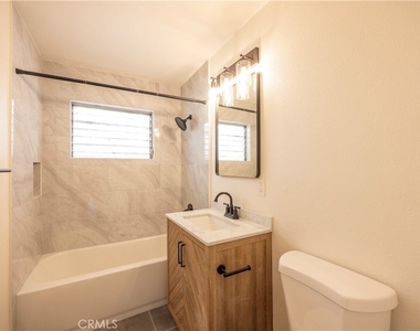 115 N Walnuthaven Drive - Photo Thumbnail 1