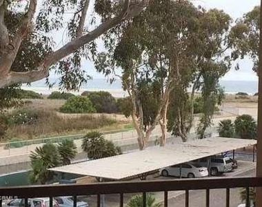 924 Lighthouse Way - Photo Thumbnail 5