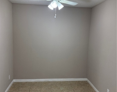 1309 W Mission Boulevard - Photo Thumbnail 8