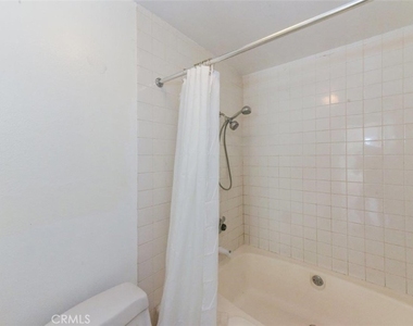 2057 Dacian Street - Photo Thumbnail 22