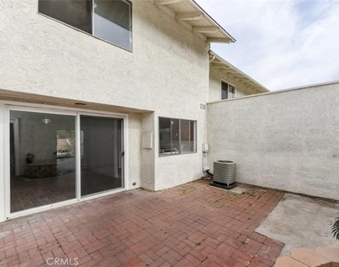 2057 Dacian Street - Photo Thumbnail 29