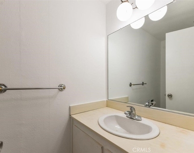 2057 Dacian Street - Photo Thumbnail 23