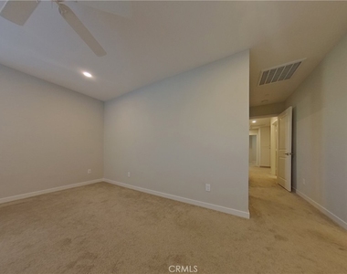 28083 Rosetta Street - Photo Thumbnail 9