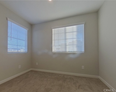 28083 Rosetta Street - Photo Thumbnail 15